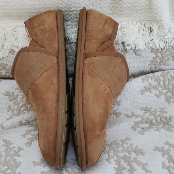 UGG Leisure Slip On Men\'s Suede Sheepskin Slipper Tan, Size 10 main image 10